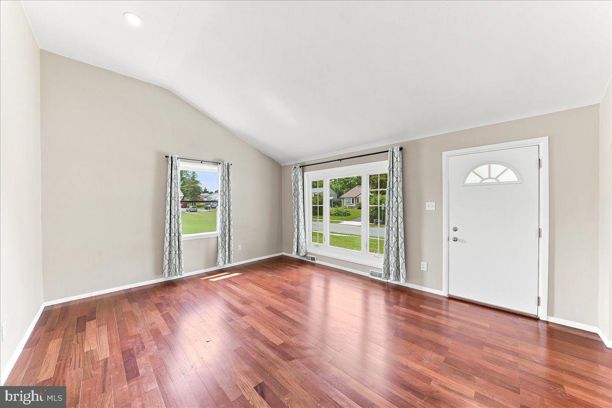 106 Marianville Rd Property Photo 3