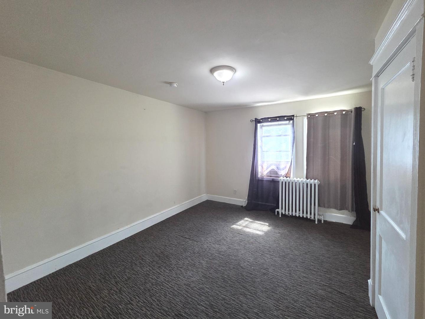 441 Croyden Rd Property Photo 7