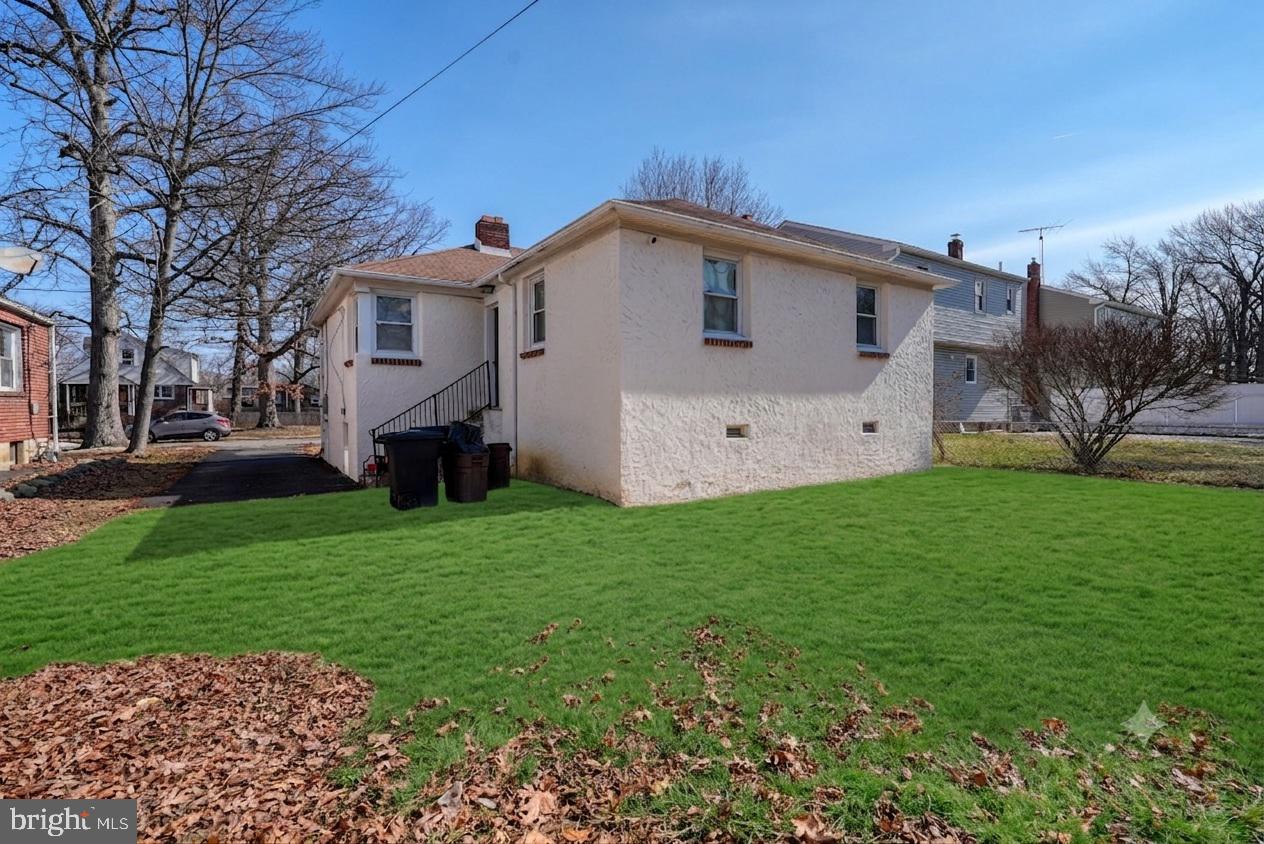 32 Bonsall Ave Property Photo 3