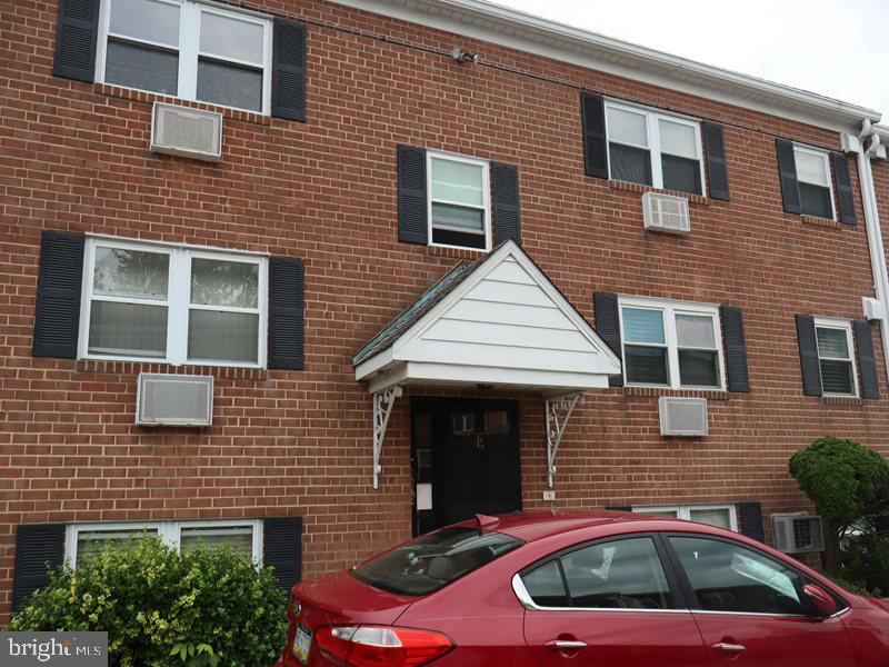 1 Radnor Dr #e-4 Property Photo 1