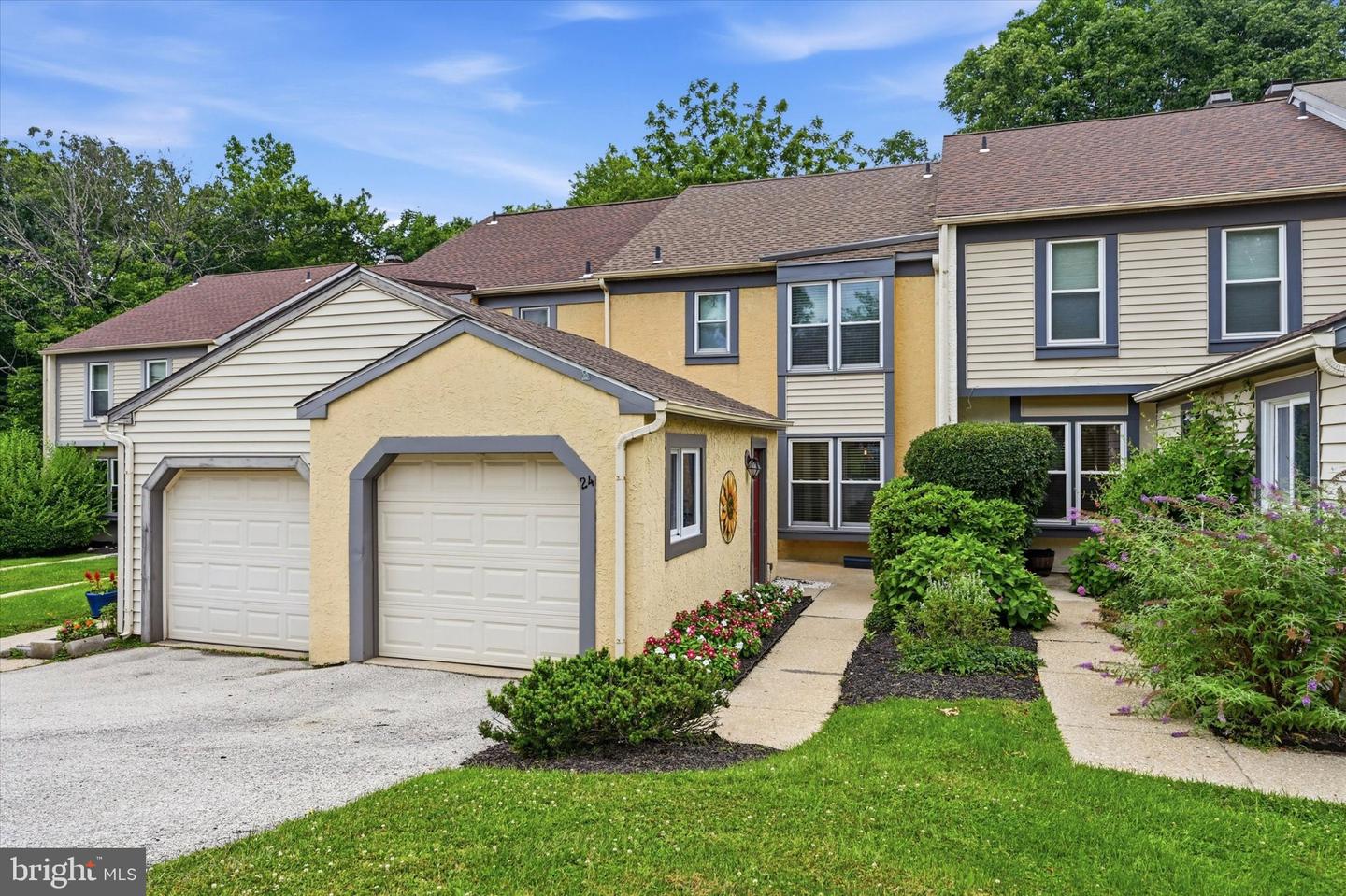 24 CABOT CT