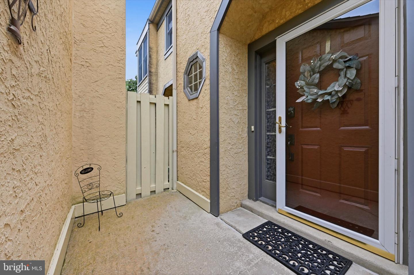 24 Cabot Ct Property Photo 2