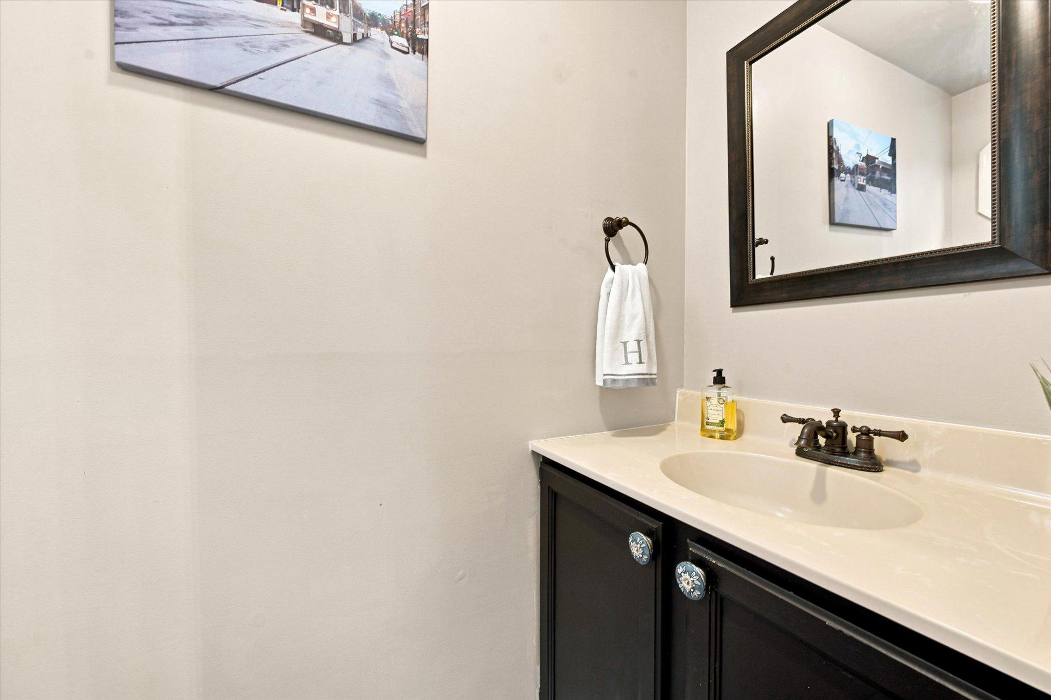 24 Cabot Ct Property Photo 4