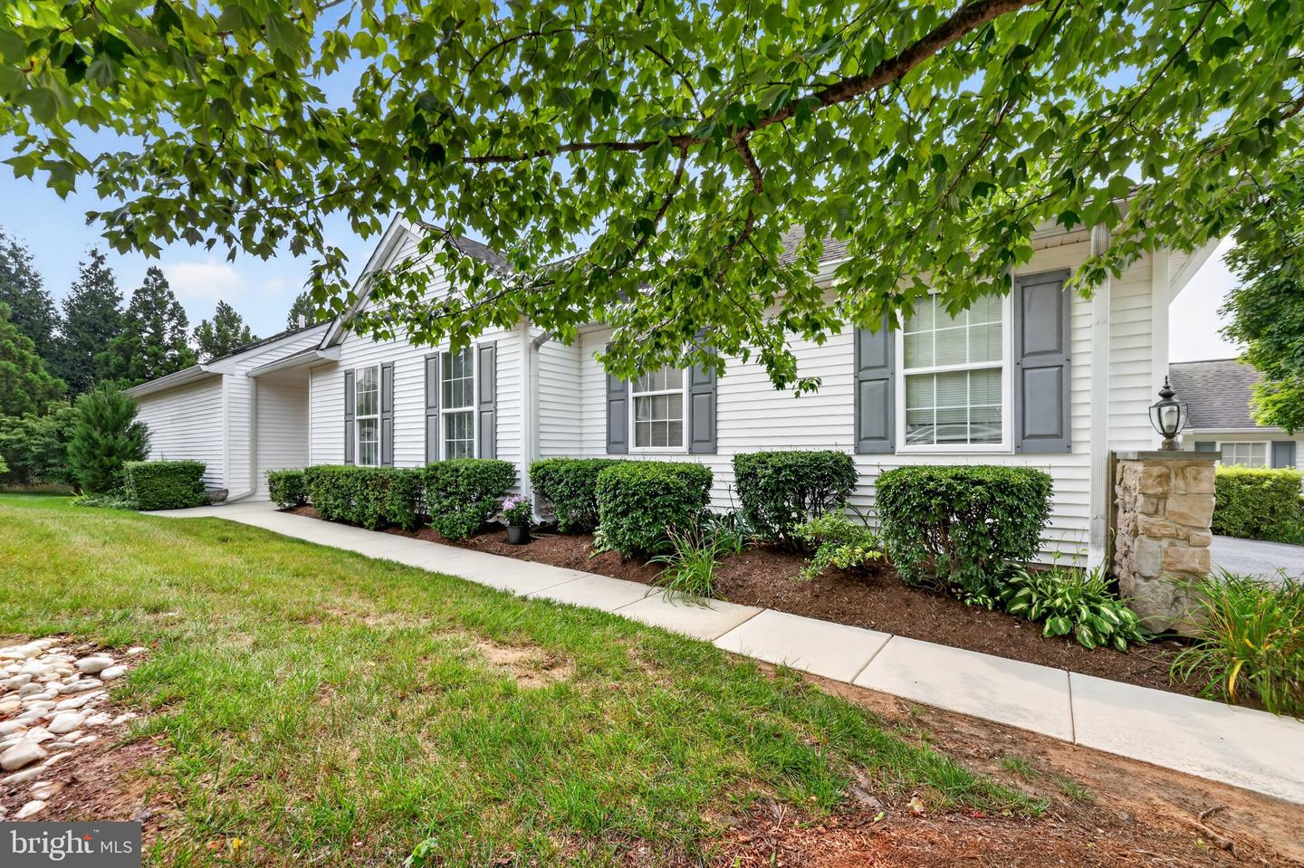 2105 White Fox Way Property Photo 1