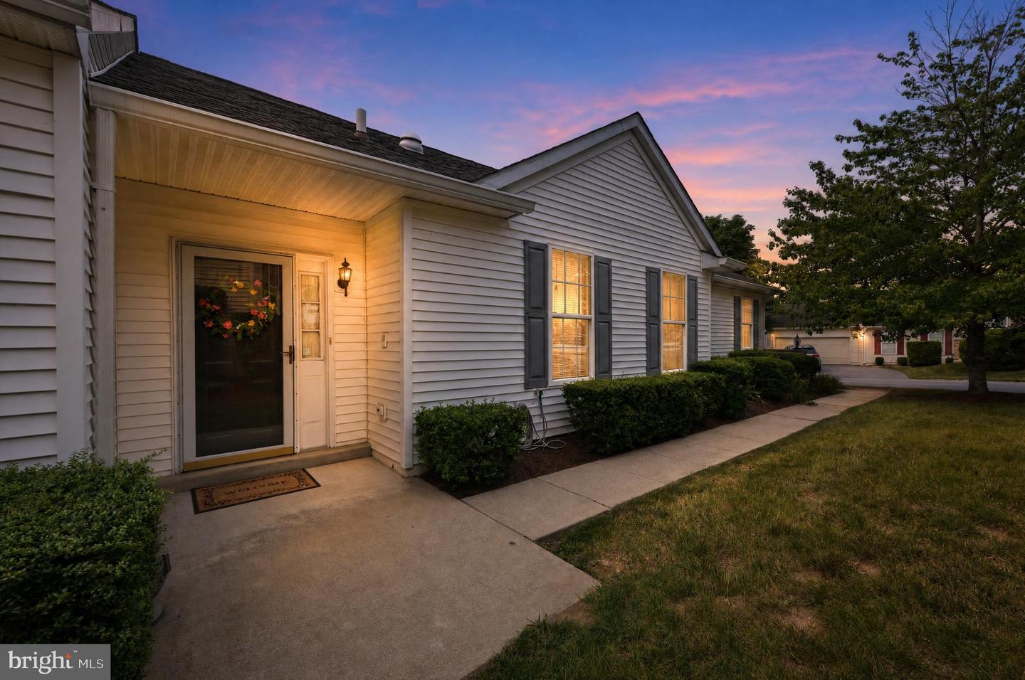 2105 White Fox Way Property Photo 1