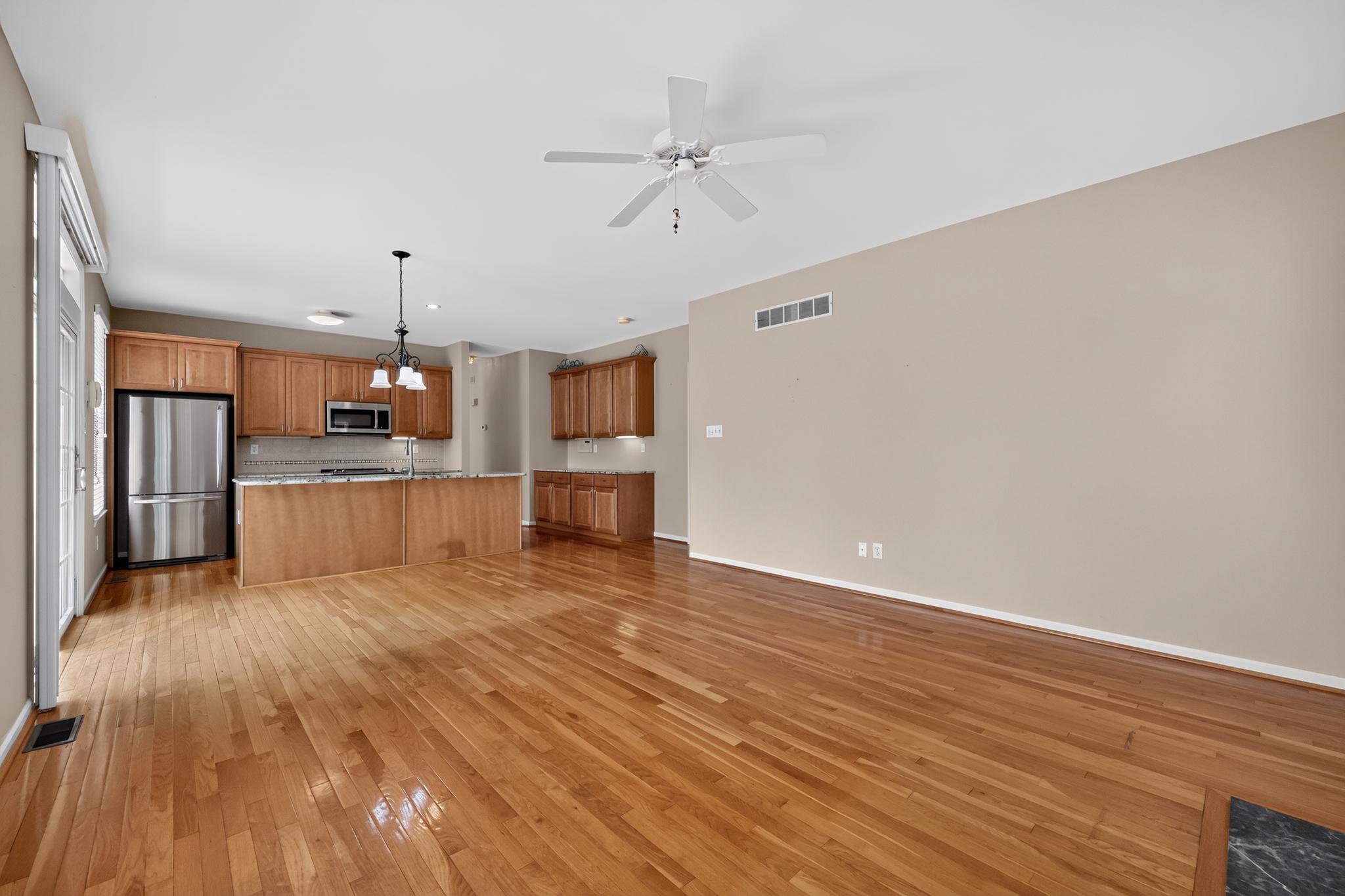 2105 White Fox Way Property Photo 9