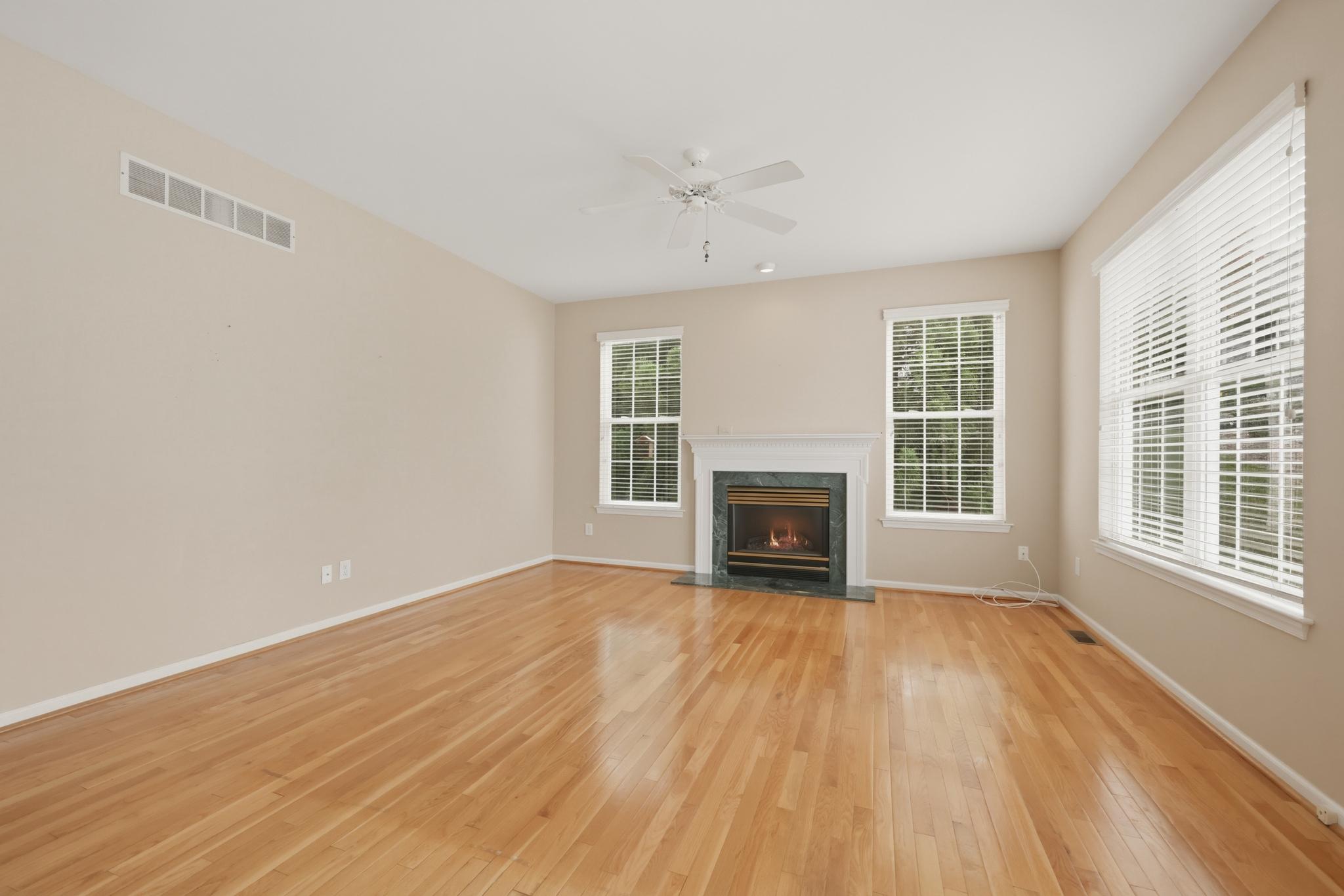 2105 White Fox Way Property Photo 10