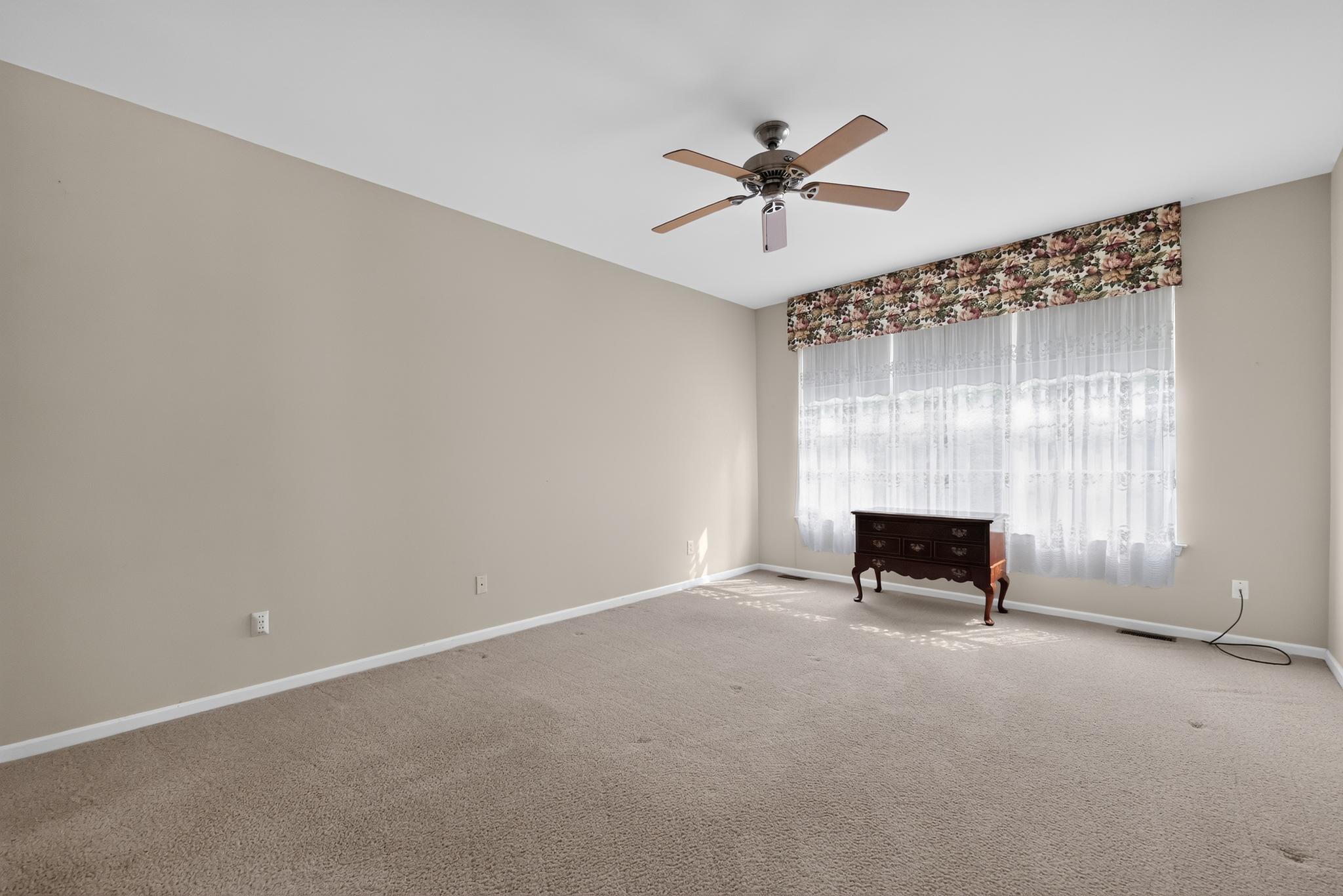 2105 White Fox Way Property Photo 11