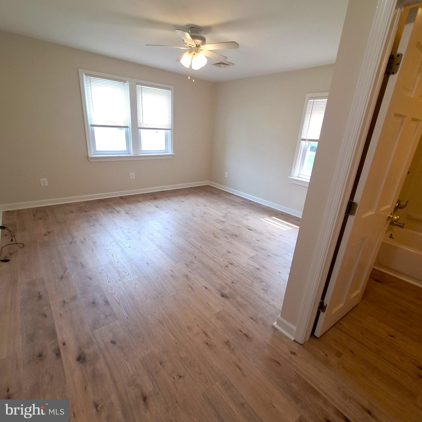 303 Moore Rd Property Photo 9