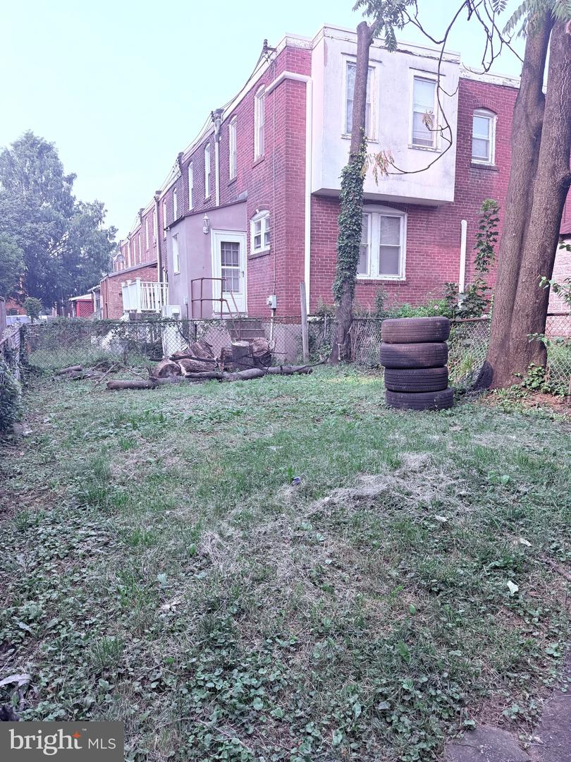 1107 Pine St Property Photo 2