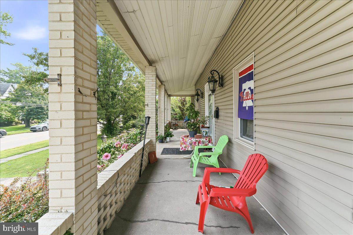 2185 Franklin Ave Property Photo 37