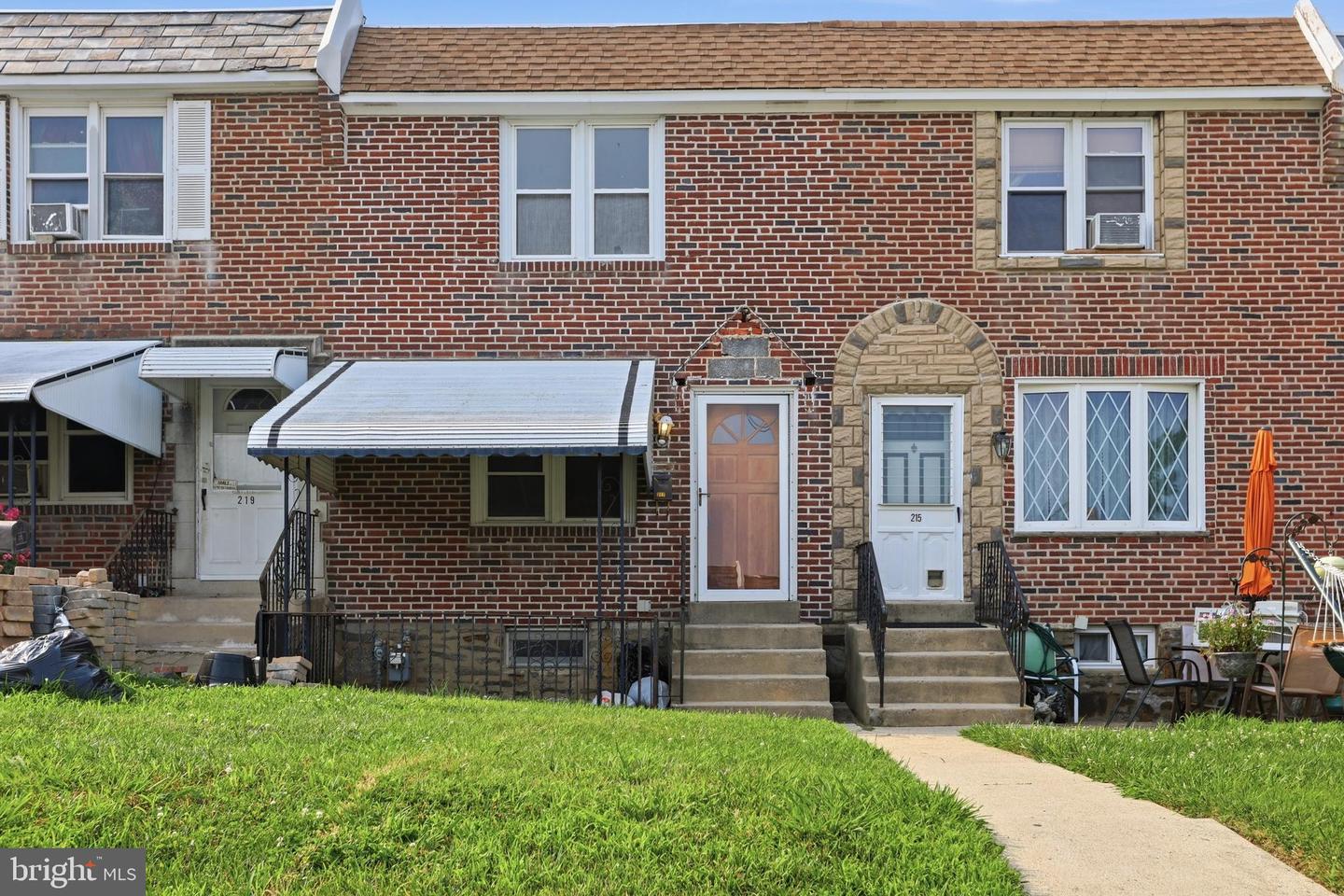 217 Cambridge Rd Property Photo 1