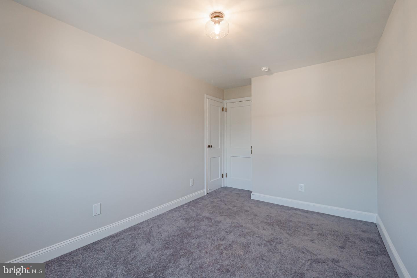 330 Gramercy Dr Property Photo 25