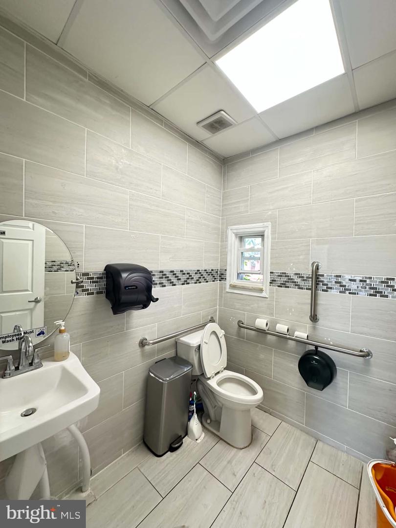 115 E Sellers Ave Property Photo 4