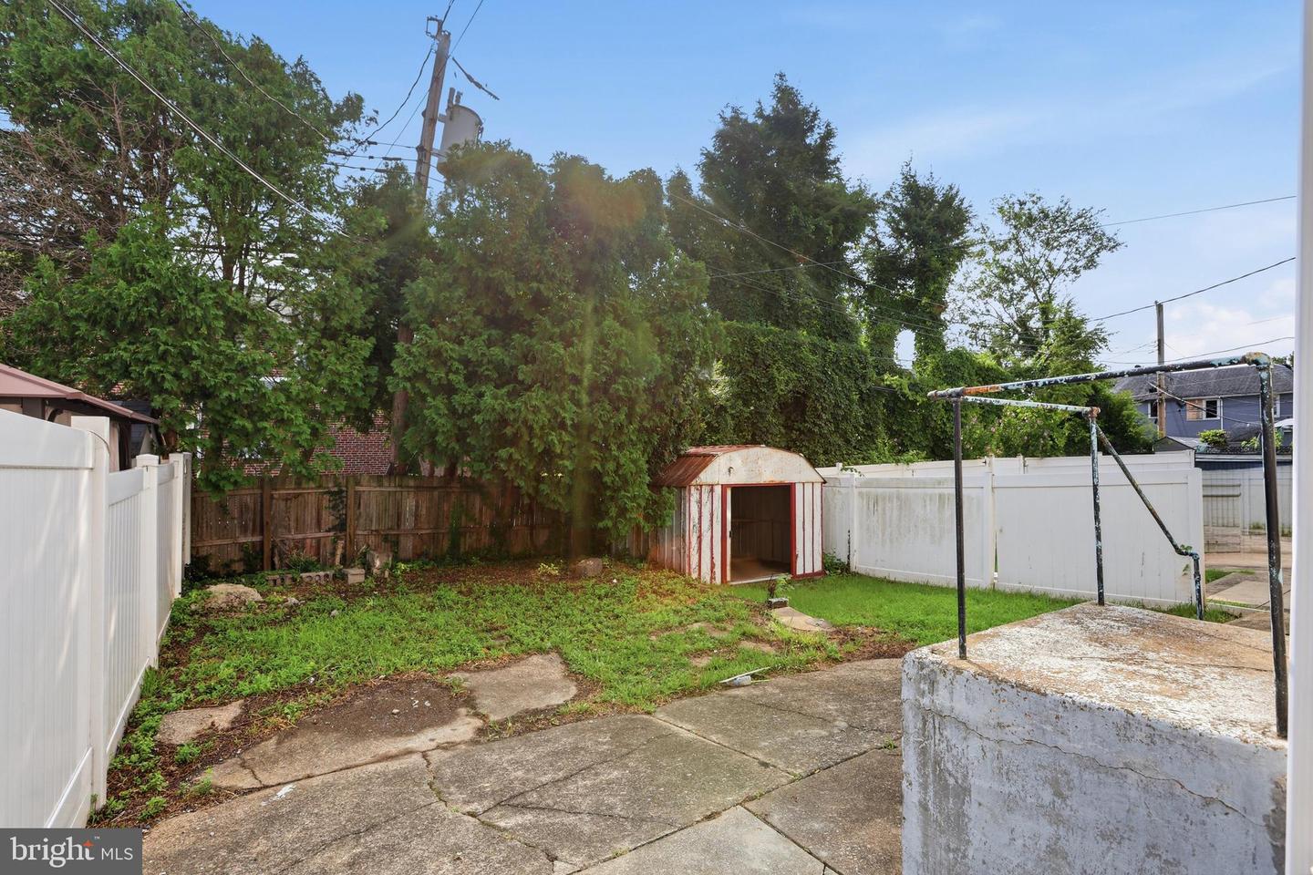 667 Rose St Property Photo 29