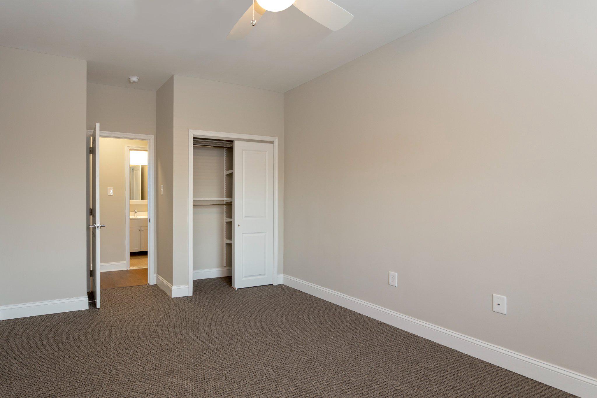313 Creek Dr #108 Property Photo 6