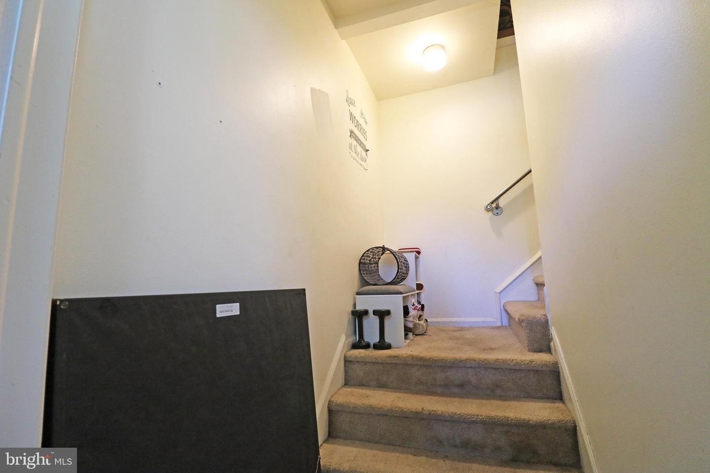 200 W Springfield Rd Property Photo 26