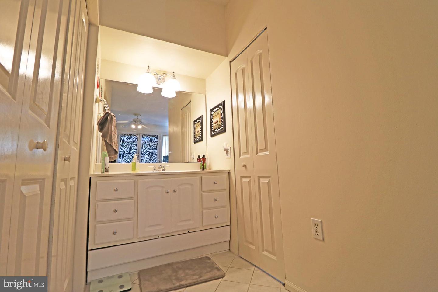 200 W Springfield Rd Property Photo 30