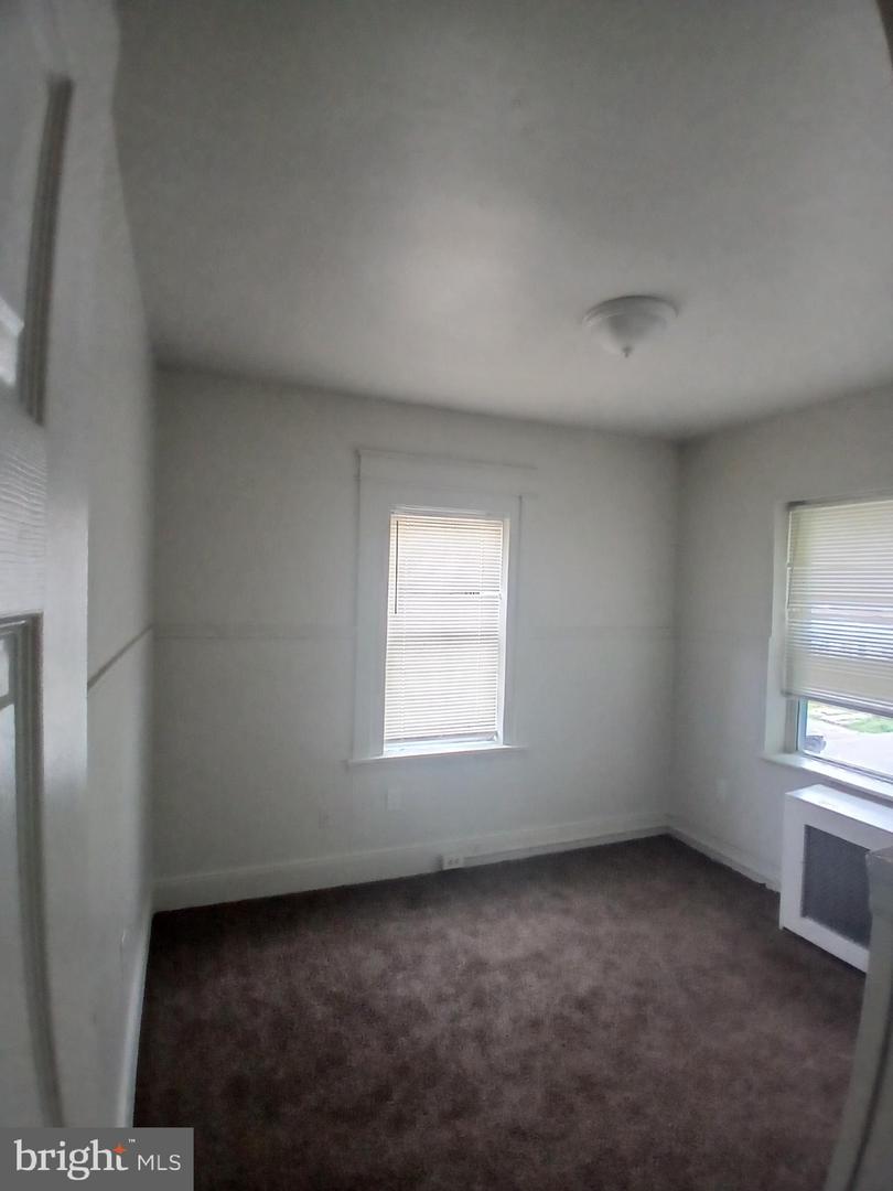 2031 Madison St Property Photo 6