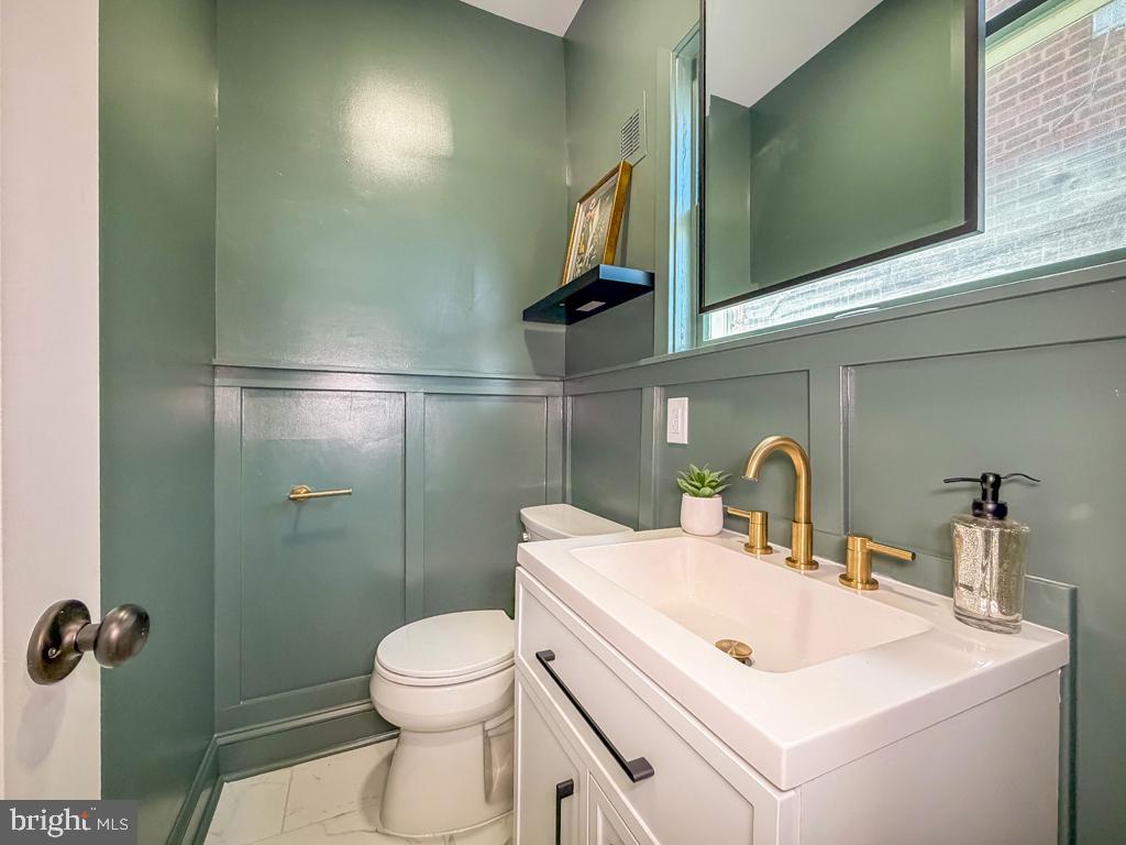 1042 Duncan Ave Property Photo 29