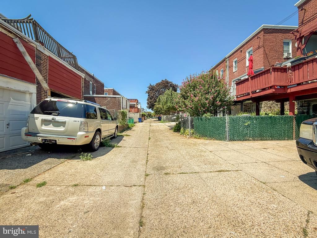1042 Duncan Ave Property Photo 47
