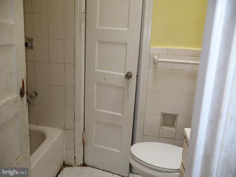 319 Avon Rd Property Photo 22