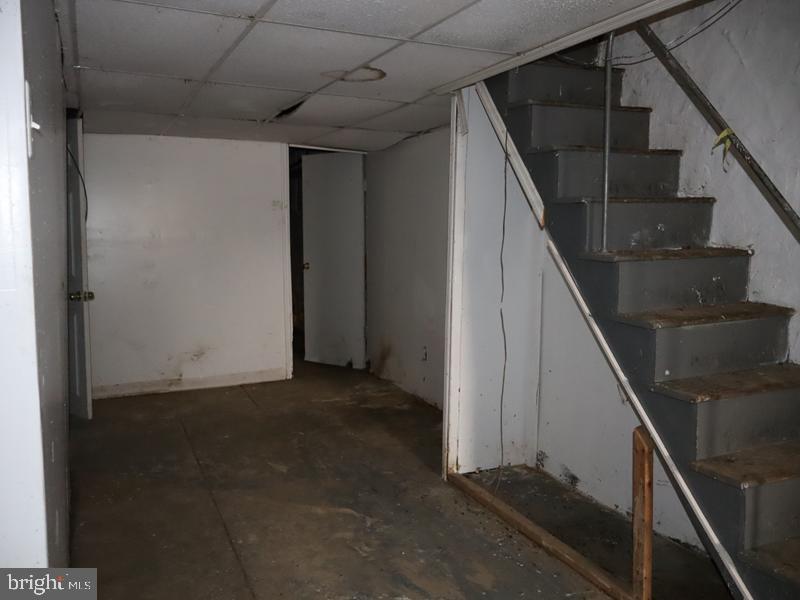 319 Avon Rd Property Photo 23
