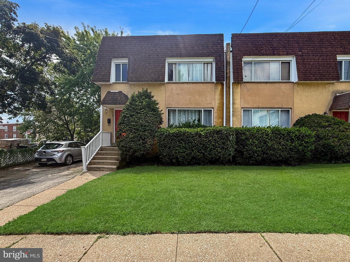 162 BRIDGE ST Property Photo 1