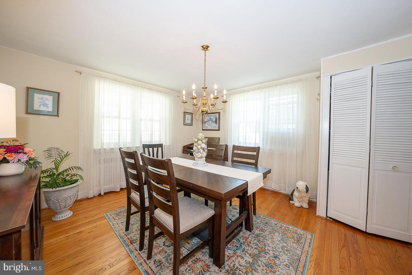 2115 Winton Ave Property Photo 8