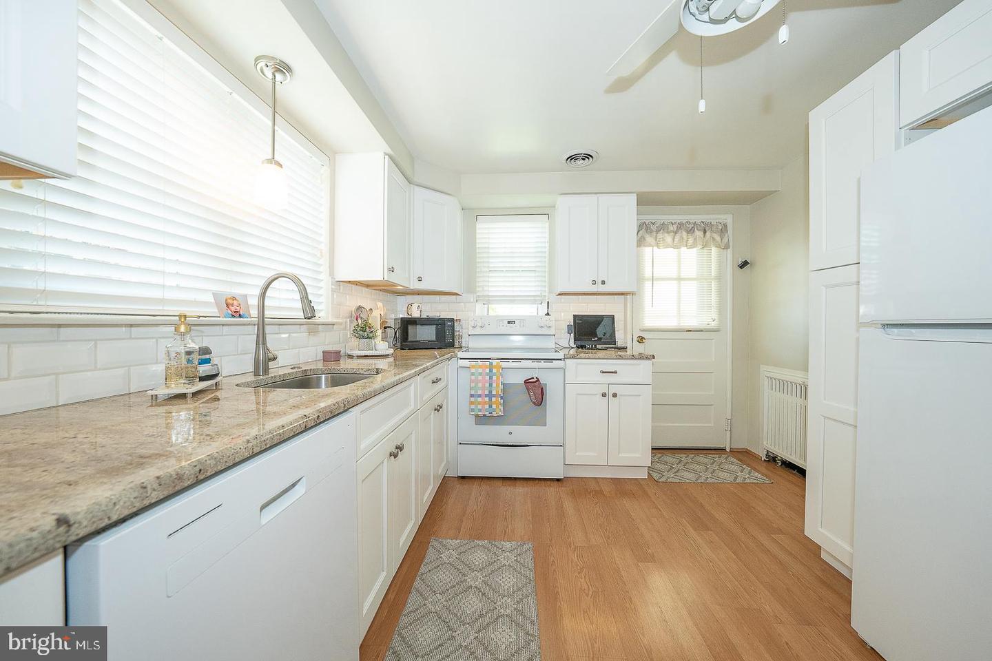2115 Winton Ave Property Photo 12