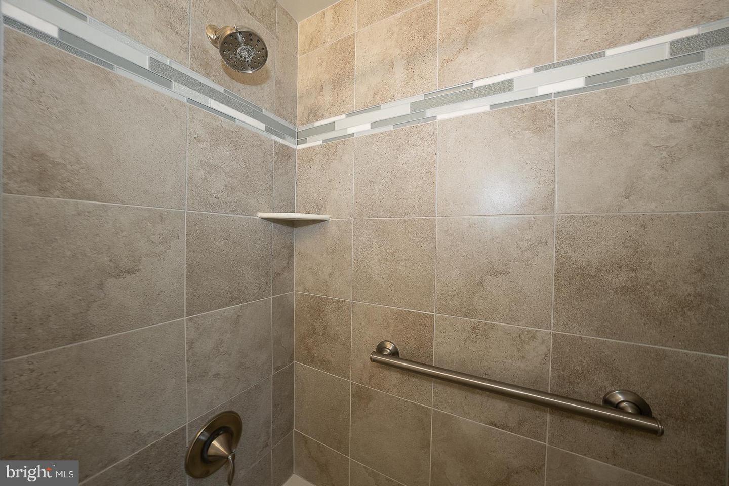 2115 Winton Ave Property Photo 24