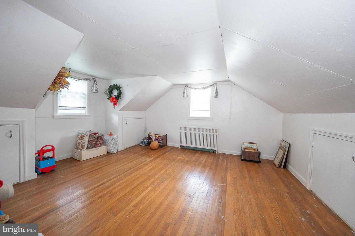 2115 Winton Ave Property Photo 33