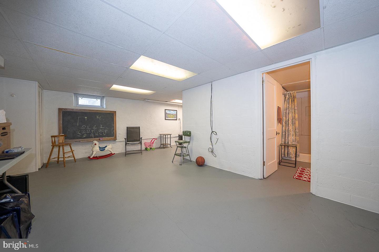 2115 Winton Ave Property Photo 37