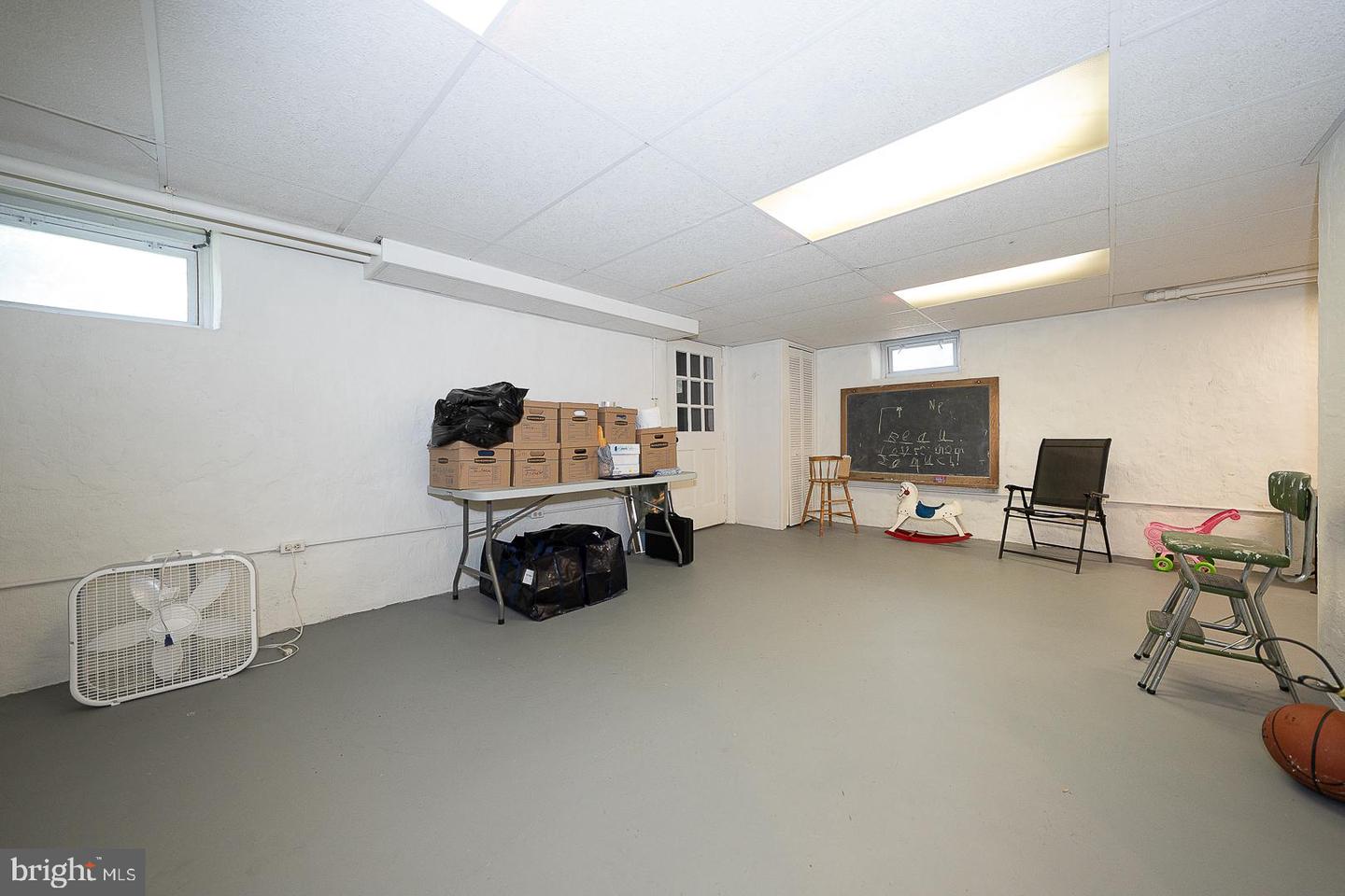 2115 Winton Ave Property Photo 42
