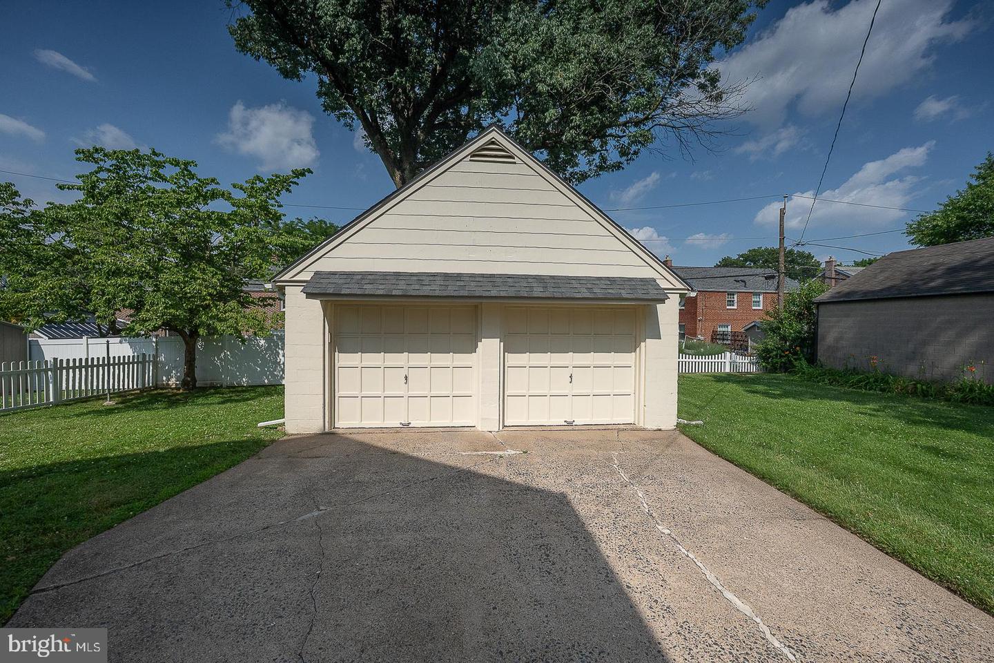 2115 Winton Ave Property Photo 47