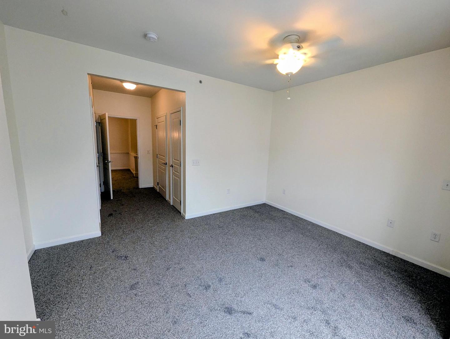 734 Creekside Dr Property Photo 22