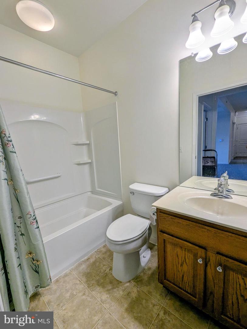 734 Creekside Dr Property Photo 27