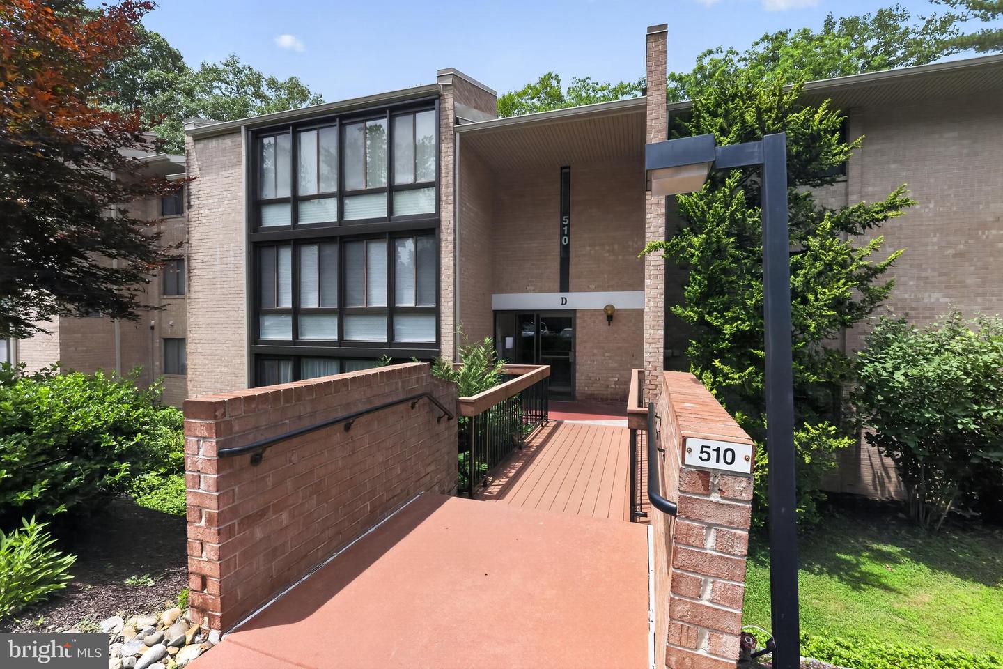 510 N Lemon St #d2 Property Photo 1