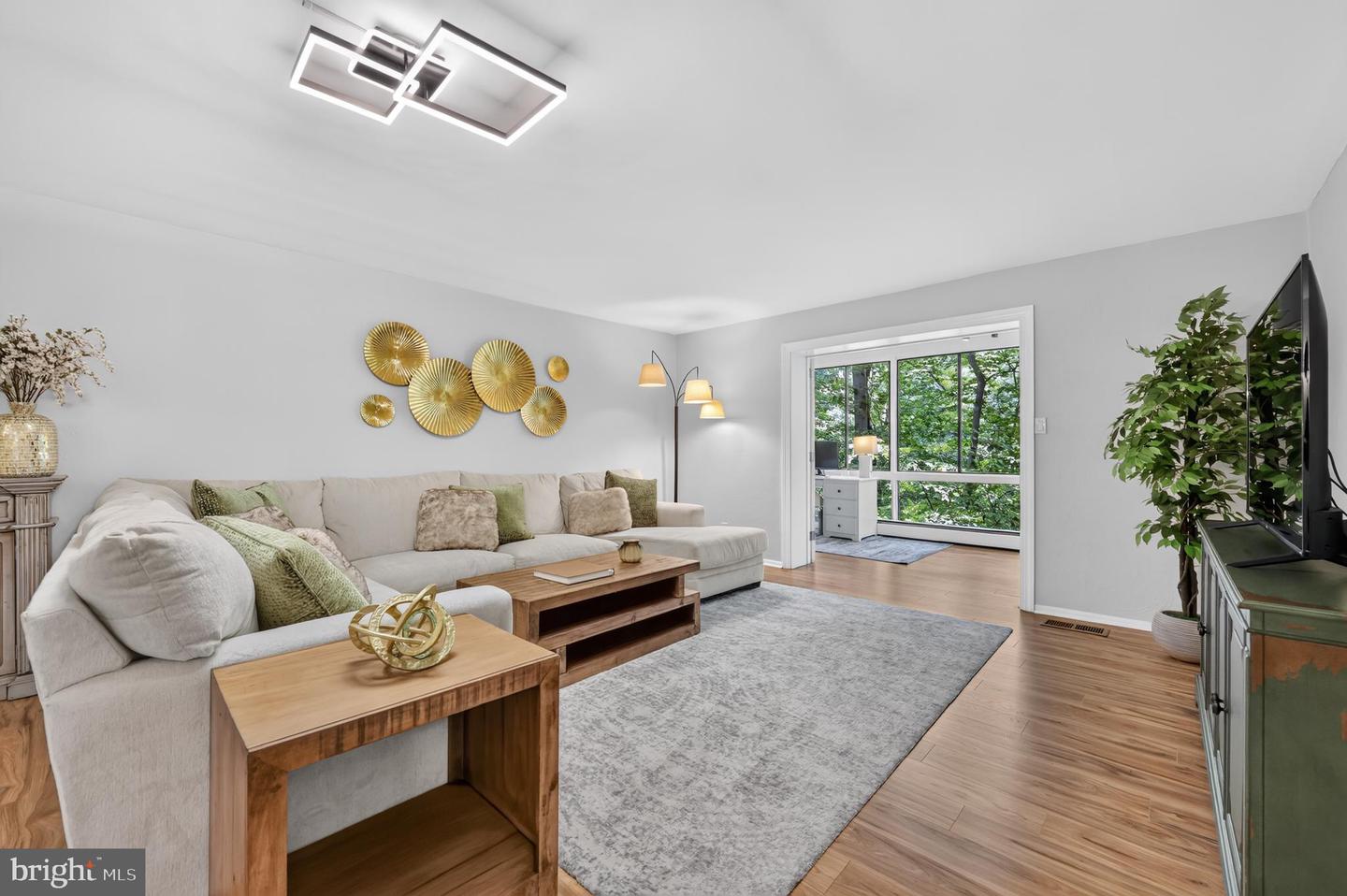 510 N Lemon St #d2 Property Photo 2