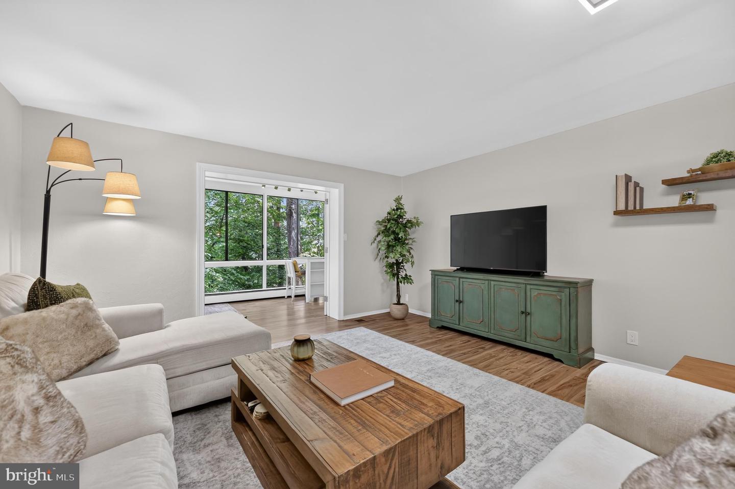 510 N Lemon St #d2 Property Photo 6