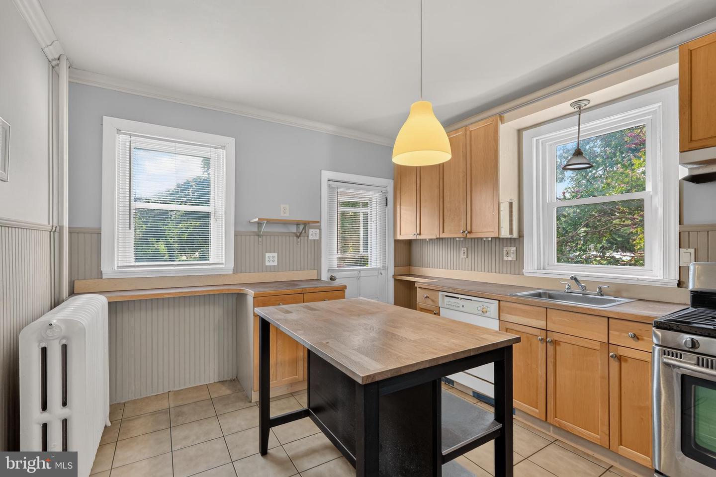 PADE2120290 Property Photo 12