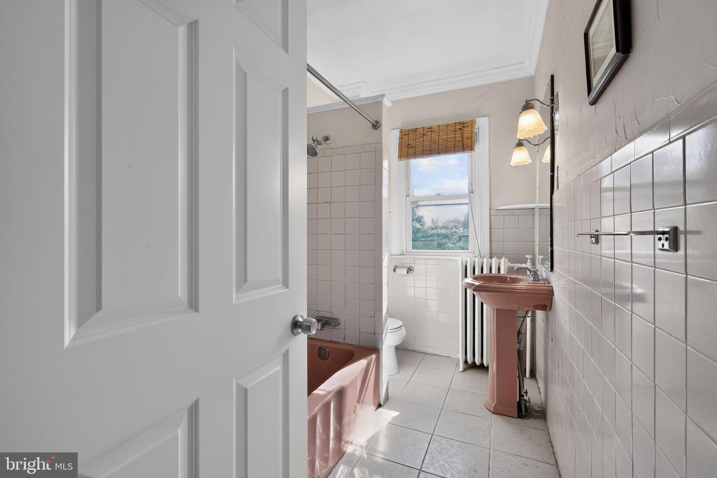 PADE2120290 Property Photo 26