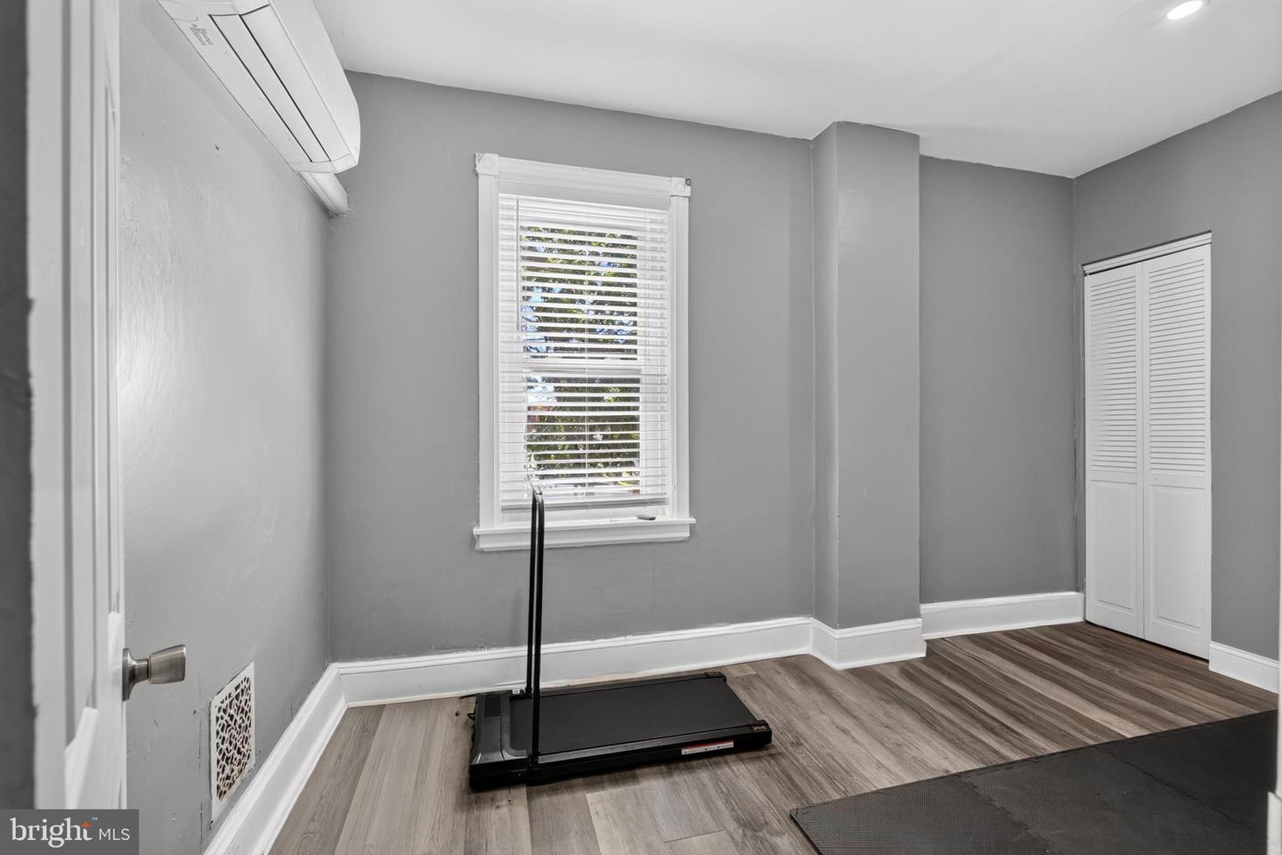 1401 Edgmont Ave Property Photo 29