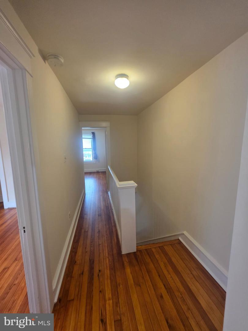 2439 Madison St Property Photo 11