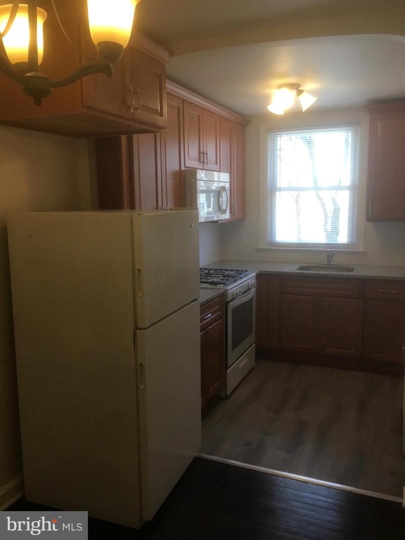 883 Windermere Ave #1 Property Photo 1