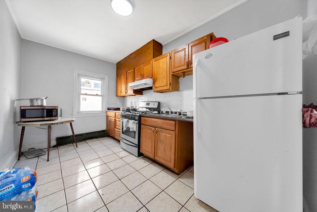 27 Glendale Rd Property Photo 7