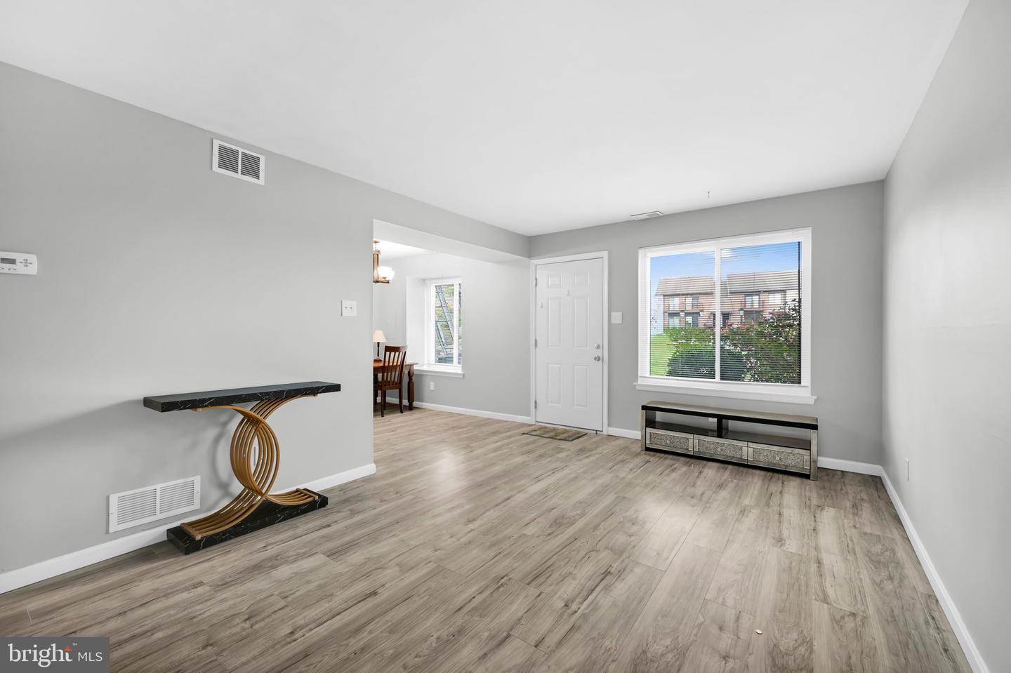 5200 Hilltop Dr #e-3 Property Photo 6