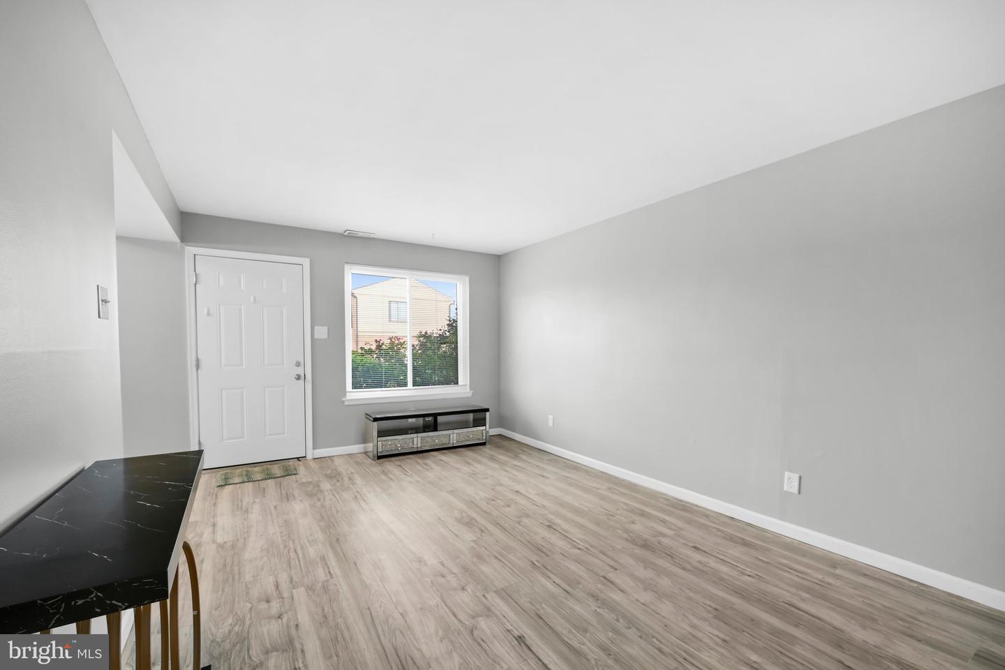 5200 Hilltop Dr #e-3 Property Photo 7