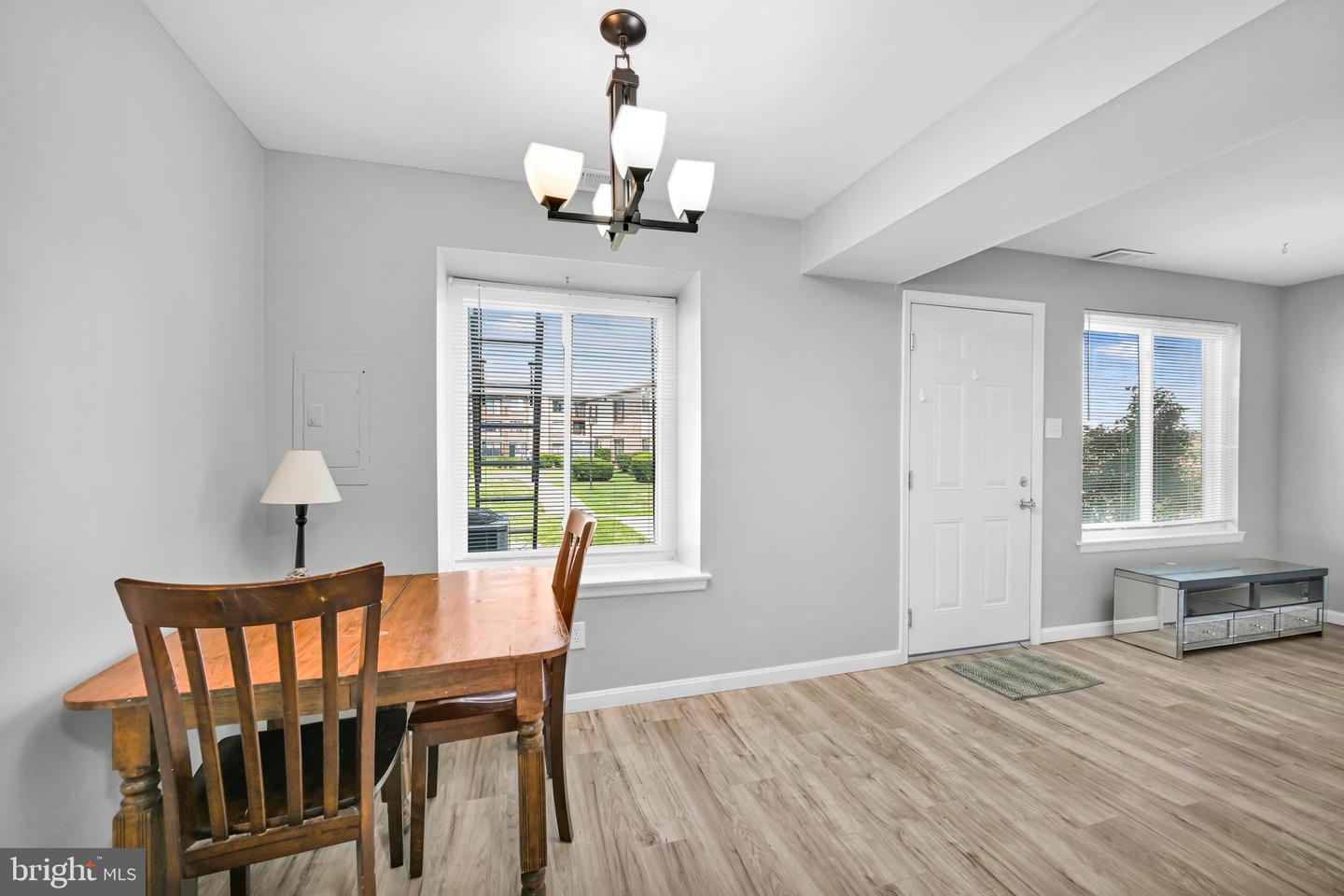 5200 Hilltop Dr #e-3 Property Photo 11