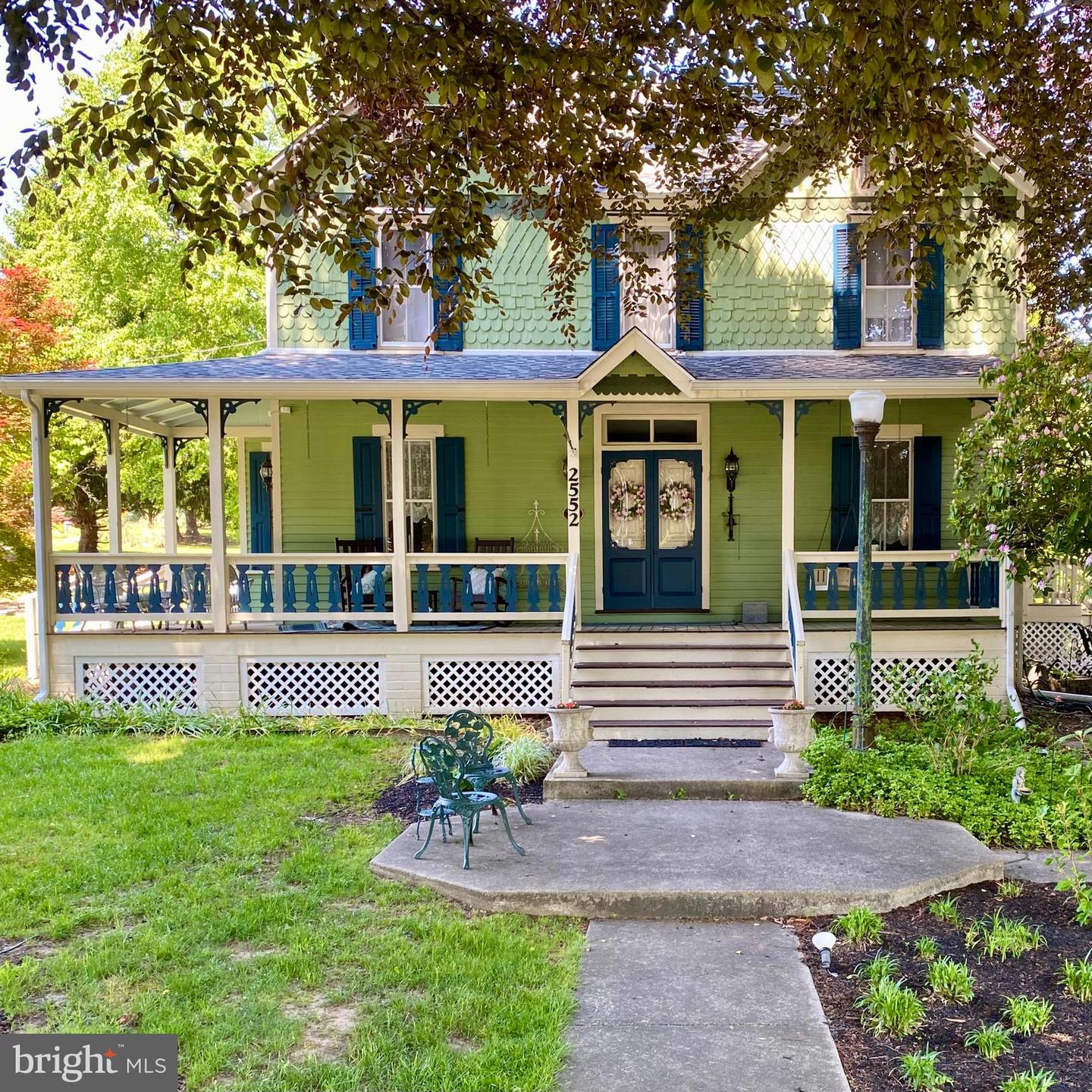 2552 Central Ave Property Photo 2